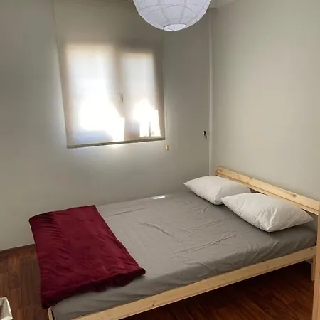 Kuecuek Ev Apartment