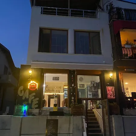 Kuecuek Ev Apartment *